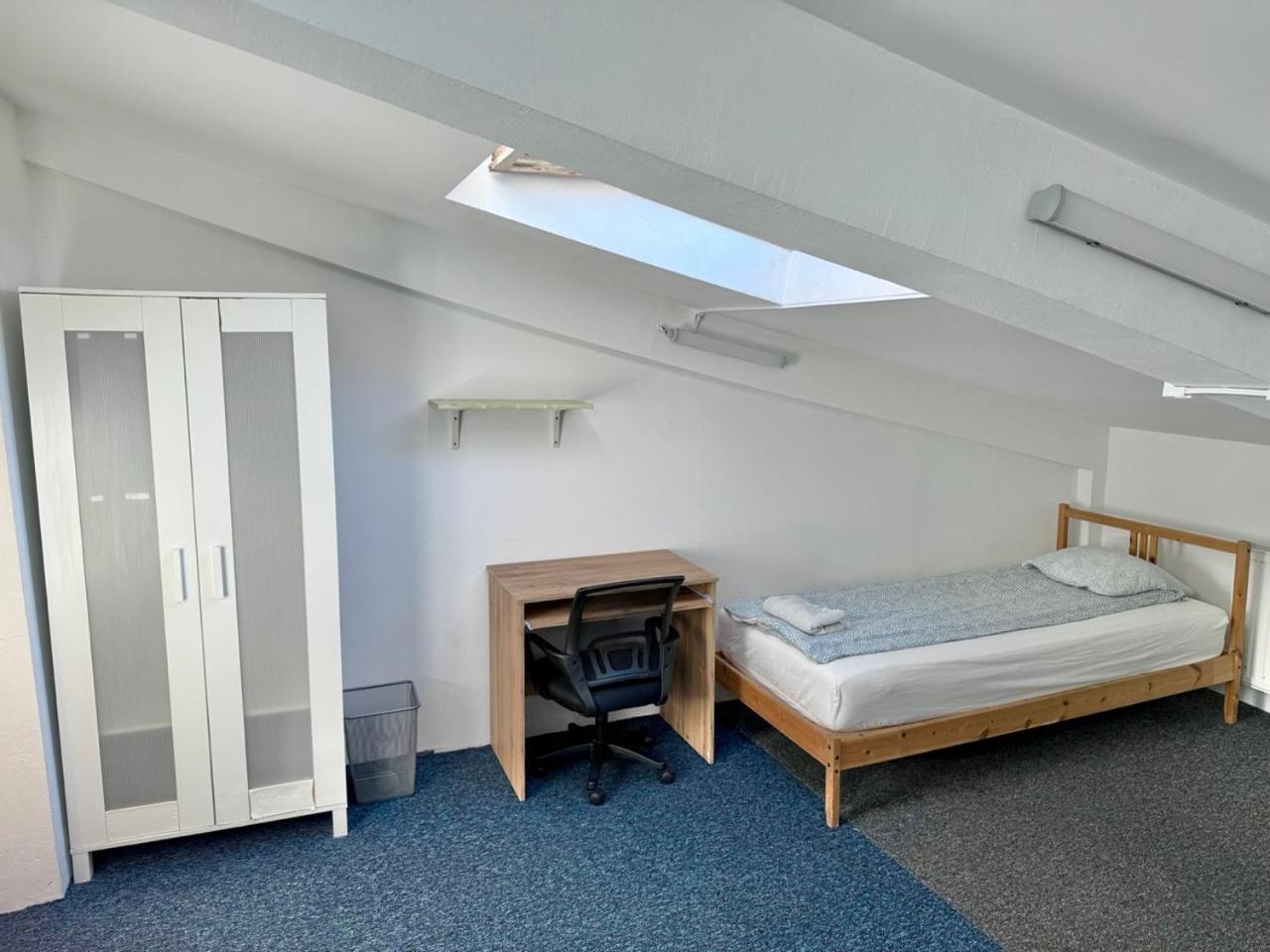 Student-House Kazimierzowska Hostel Warsaw Ngoại thất bức ảnh